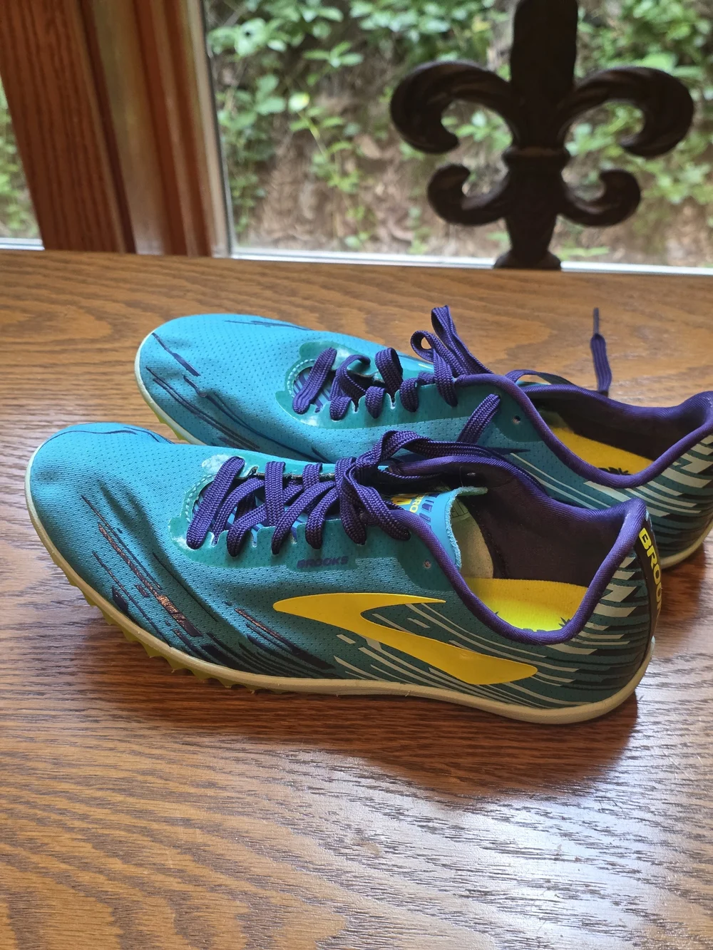 Brooks Carpe Runem Mach 18 Running Track Spiked Shoes in Teal & Yellow Sz 7.5